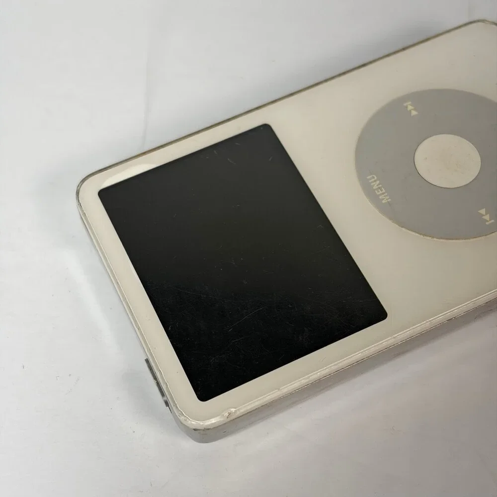 Apple iPod Classic 5th Gen Video (60GB) White MA003LL Tested & Working